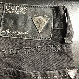 Mens Guess size 28 black Los Angelos Premium Lincoln Slim Straight jeans.